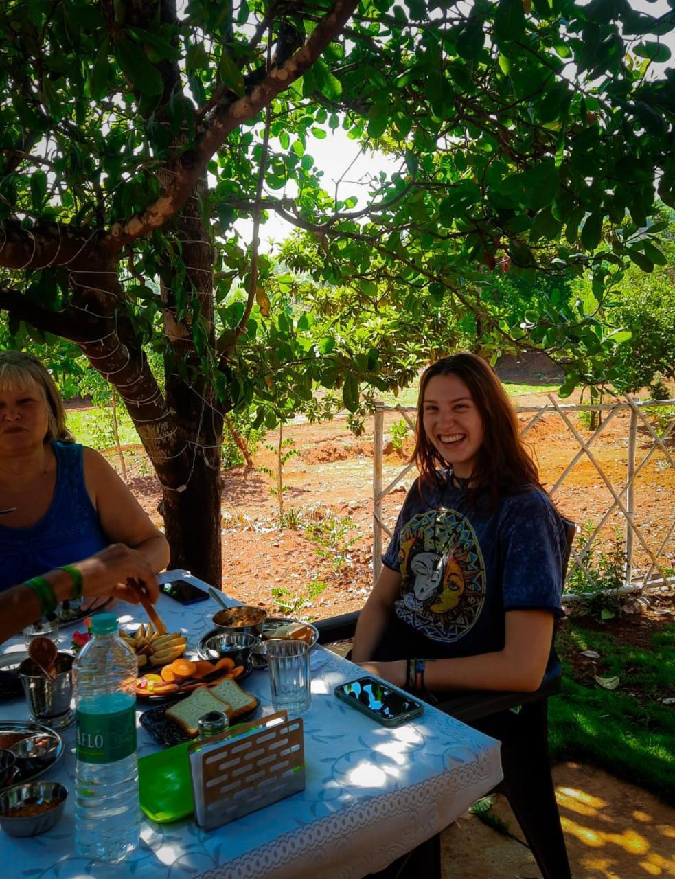Chalobahills Farmstay Resort Ajra Dış mekan fotoğraf