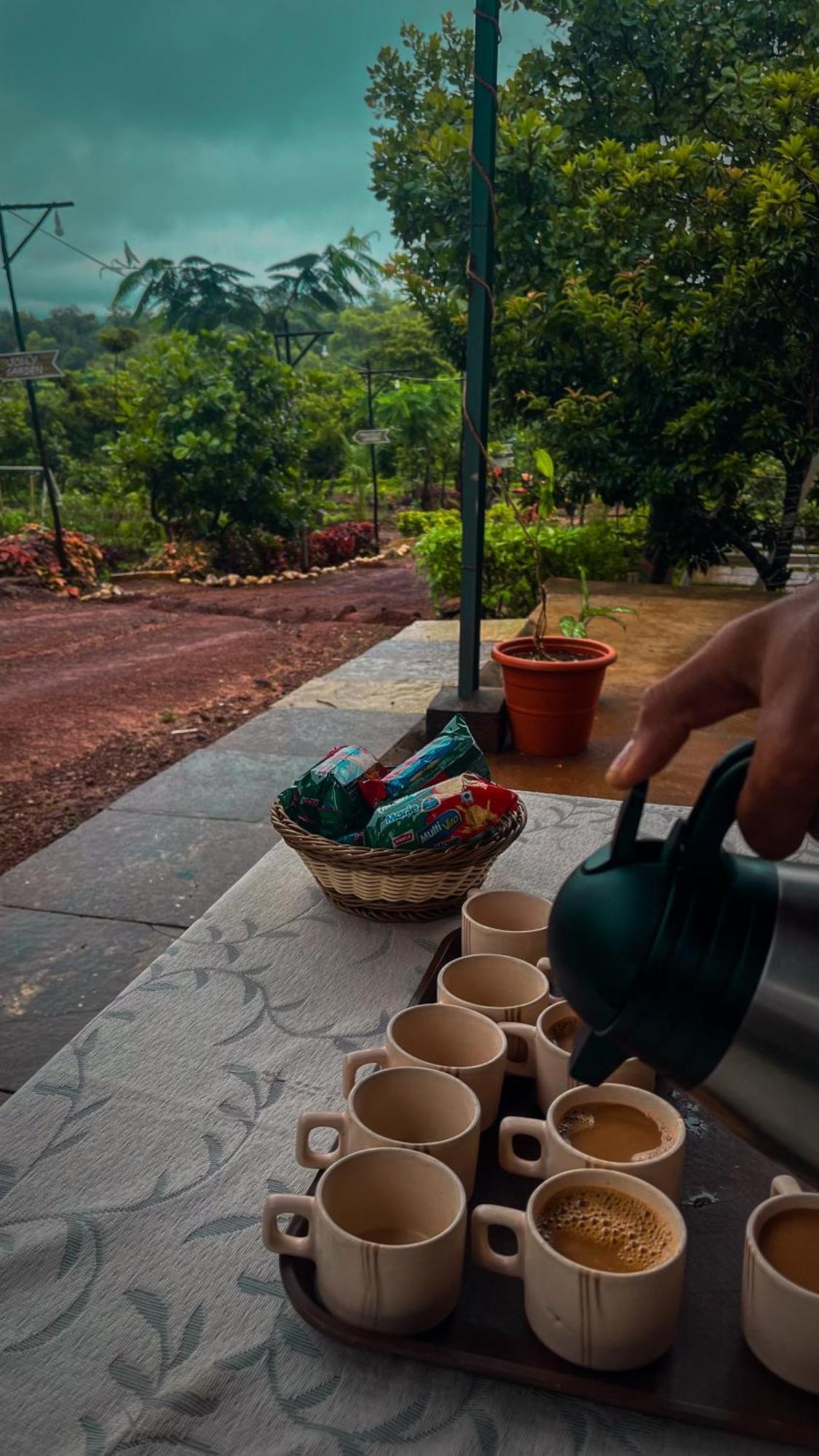 Chalobahills Farmstay Resort Ajra Dış mekan fotoğraf