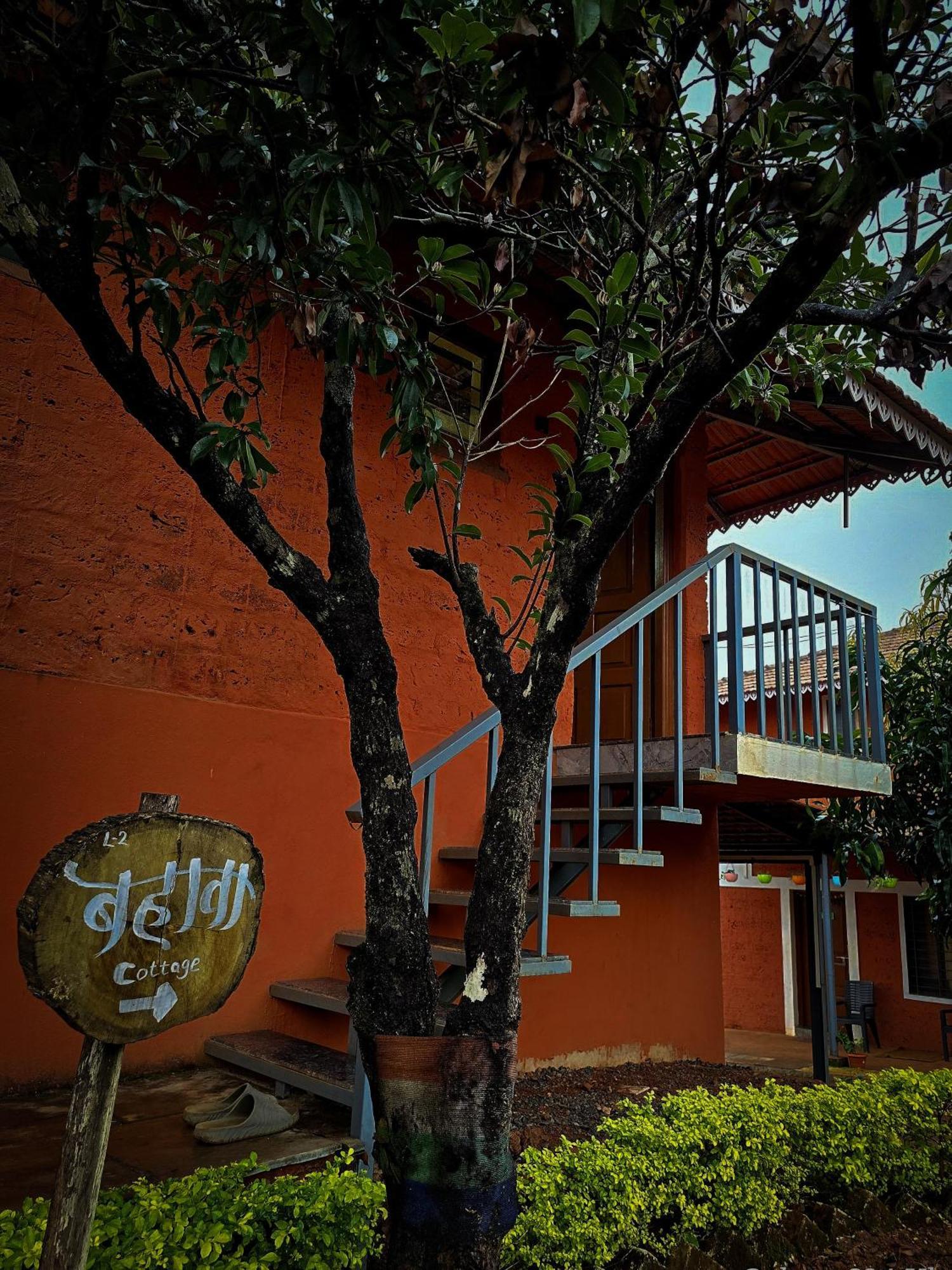 Chalobahills Farmstay Resort Ajra Dış mekan fotoğraf