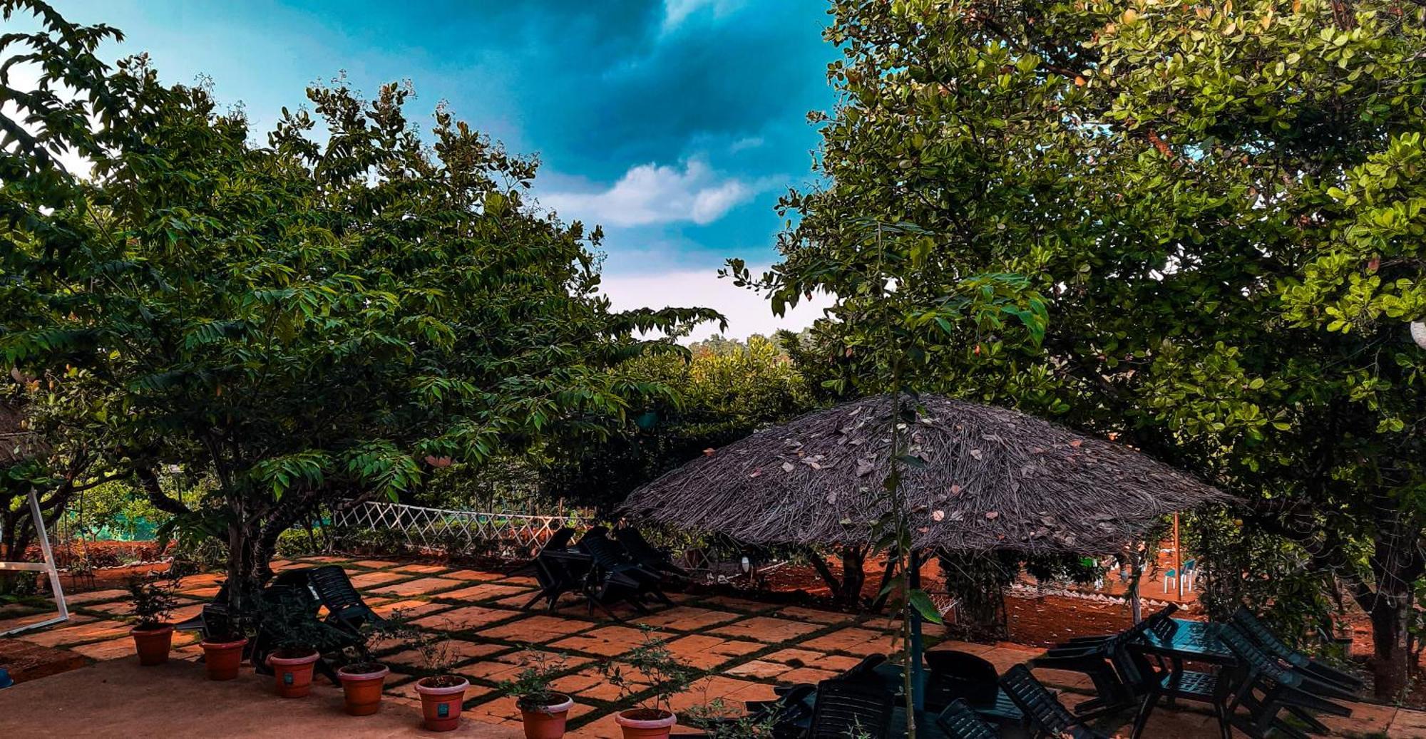 Chalobahills Farmstay Resort Ajra Dış mekan fotoğraf