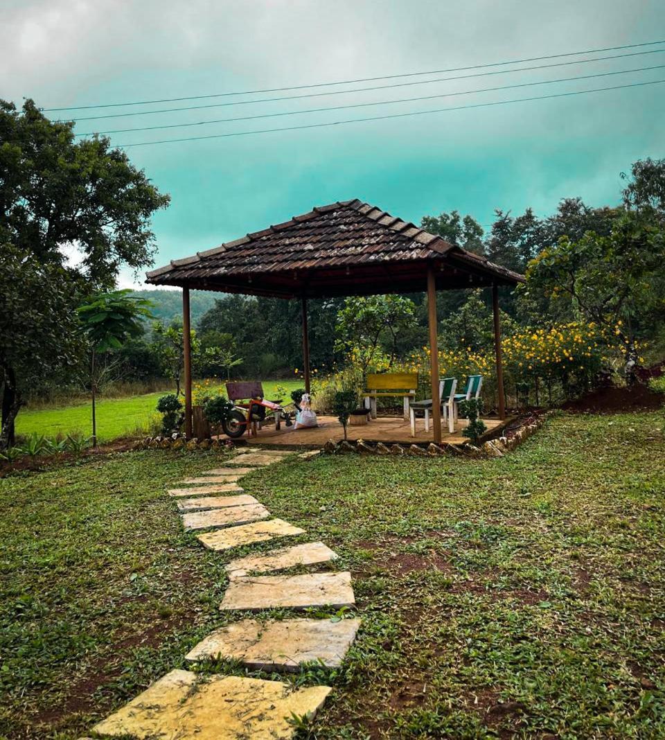 Chalobahills Farmstay Resort Ajra Dış mekan fotoğraf